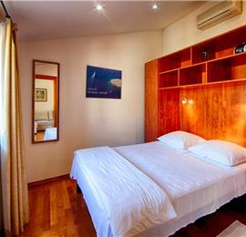 1 bedroom Apartment in Komiza on Vis Island, Sleeps 2-4
