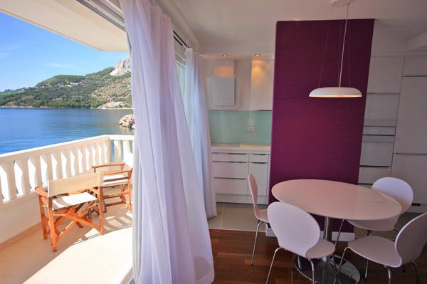 Sea-view villa in Drasnice, photograph 7