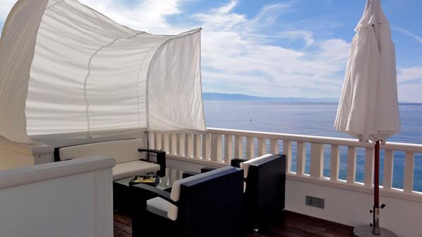 Sea-view villa in Drasnice, photograph 15