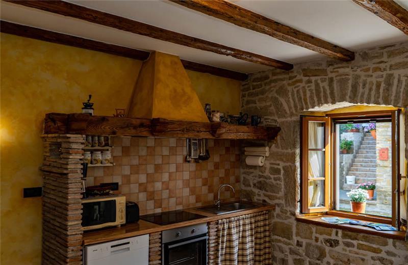 2 Bedroom Farm House with Pool in Istria, Sleeps 4-5