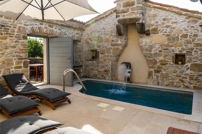 2 Bedroom Farm House with Pool in Istria, Sleeps 4-5