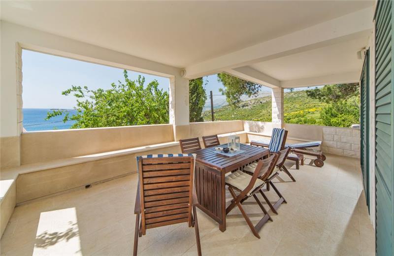 Beachfront villa in Cavtat, photograph 5