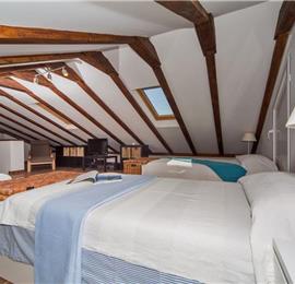 Four Bedroom Villa in Cavtat near Dubrovnik, Sleeps 8-10
