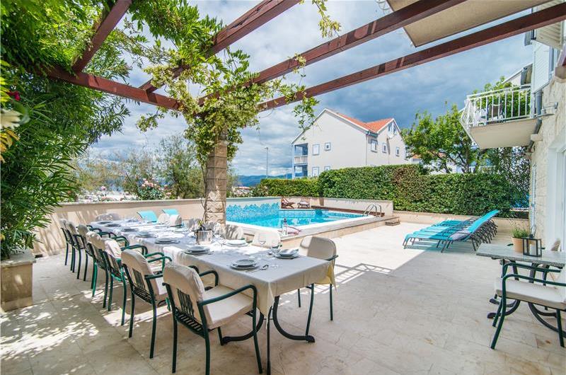 7 bedroom Villa with Pool in Mirca on Brac, sleeps 14-17