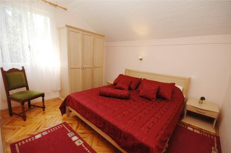 2 Bedroom Apartment in Lapad Bay, Dubrovnik. Sleeps 4-6
