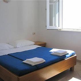 1 Bedroom Apartment in Brela, Sleeps 2-4