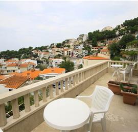 6 bedroom villa in Brela, Makarska Riviera, Sleeps 10-11