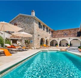 4 Bedroom Istrian Villa with Pool near Vrsar, sleeps 8