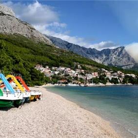 2 Bedroom Apartment in Brela, Sleeps 4-6