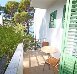 2 Bedroom Apartment in Brela, Sleeps 4-6