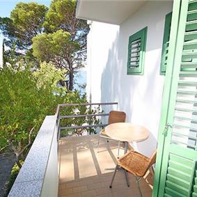 2 Bedroom Apartment in Brela, Sleeps 4-6
