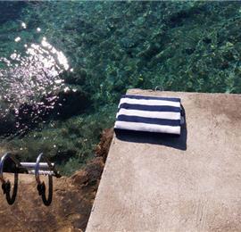 3 Bedroom Seaside Cottage in Sevid near Primosten sleeps 6