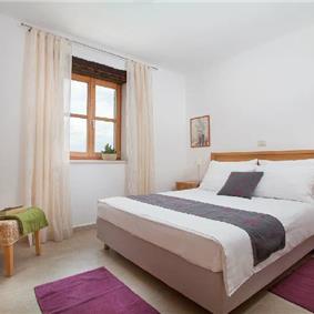 4 Bedroom Istrian Villa with Pool and Stunning Views near Buje, sleeps 8