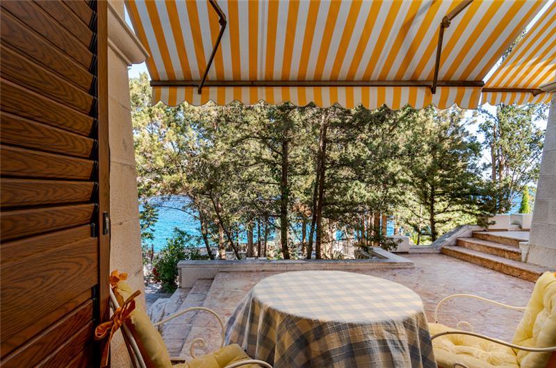 4 bedroom Beach Front Villa on Ciovo, Sleeps 7