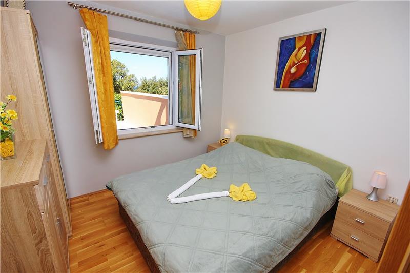 Sea-view villa in Pucisca, photograph 13