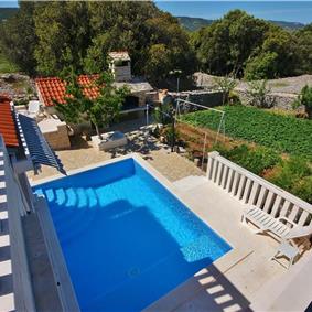 2 Bedroom Villa with Pool and Sea Views on Brac Island, sleeps 4-6