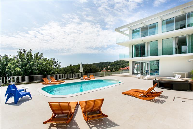 Beachfront villa in Zaton, photograph 2