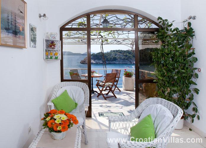 Beachfront villa in Stikovica, photograph 13
