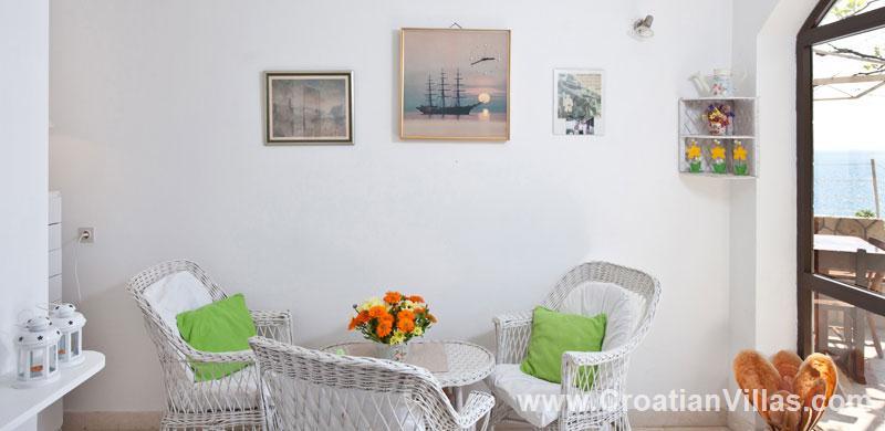 Beachfront villa in Stikovica, photograph 11