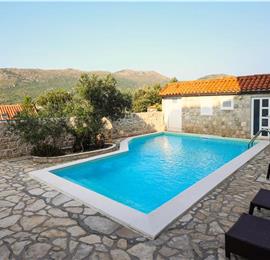 8 Bedroom Seaside Villa with Pool in Zaton Bay near Dubrovnik, Sleeps 17-22