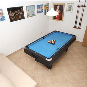 8 Bedroom Seaside Villa with Pool in Zaton Bay near Dubrovnik, Sleeps 17-22