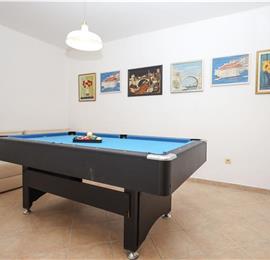 8 Bedroom Seaside Villa with Pool in Zaton Bay near Dubrovnik, Sleeps 17-22