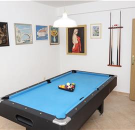 8 Bedroom Seaside Villa with Pool in Zaton Bay near Dubrovnik, Sleeps 17-22