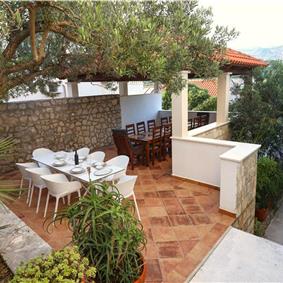 8 Bedroom Seaside Villa with Pool in Zaton Bay near Dubrovnik, Sleeps 17-22