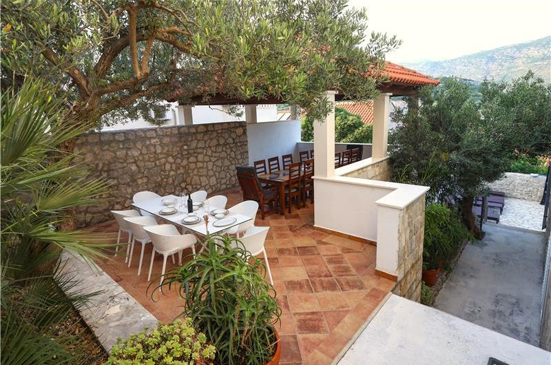 8 Bedroom Seaside Villa with Pool in Zaton Bay near Dubrovnik, Sleeps 17-22