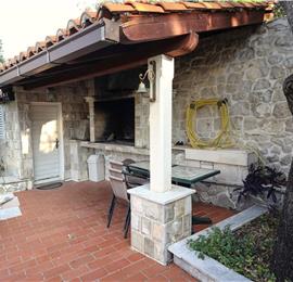 8 Bedroom Seaside Villa with Pool in Zaton Bay near Dubrovnik, Sleeps 17-22