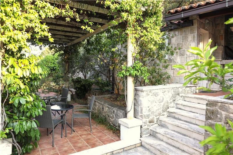 Sea-view villa in Zaton, photograph 25