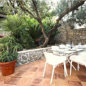 8 Bedroom Seaside Villa with Pool in Zaton Bay near Dubrovnik, Sleeps 17-22
