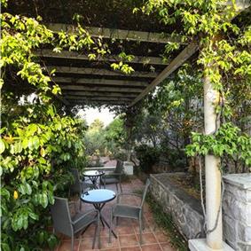 8 Bedroom Seaside Villa with Pool in Zaton Bay near Dubrovnik, Sleeps 17-22