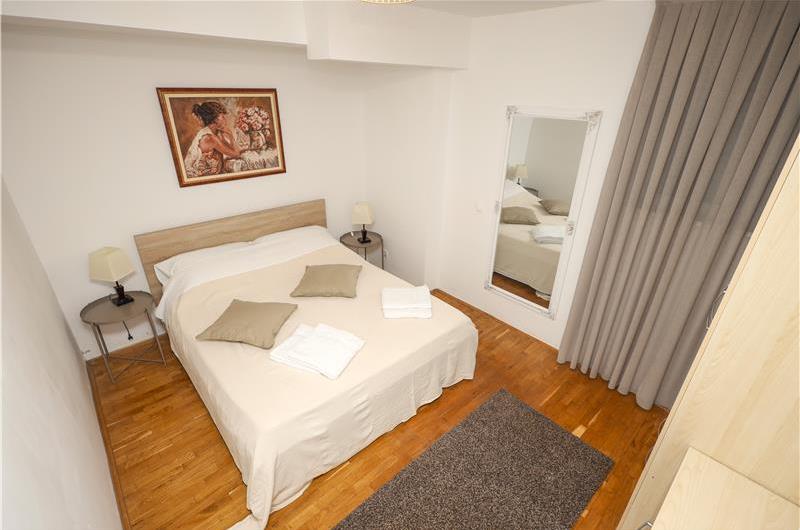 8 Bedroom Seaside Villa with Pool in Zaton Bay near Dubrovnik, Sleeps 17-22