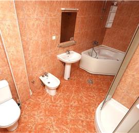 8 Bedroom Seaside Villa with Pool in Zaton Bay near Dubrovnik, Sleeps 17-22