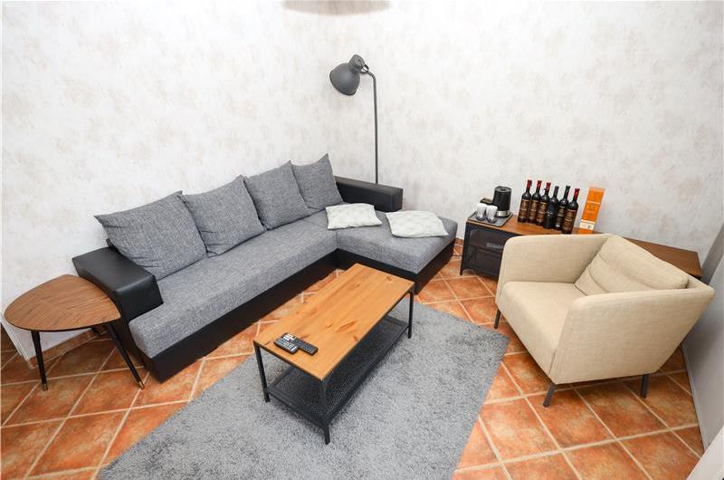 8 Bedroom Seaside Villa with Pool in Zaton Bay near Dubrovnik, Sleeps 17-22