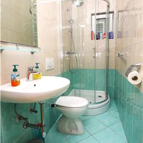 8 Bedroom Seaside Villa with Pool in Zaton Bay near Dubrovnik, Sleeps 17-22