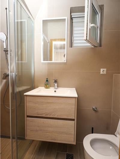 8 Bedroom Seaside Villa with Pool in Zaton Bay near Dubrovnik, Sleeps 17-22