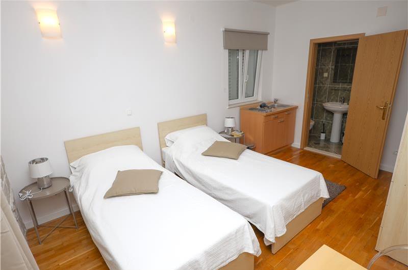 8 Bedroom Seaside Villa with Pool in Zaton Bay near Dubrovnik, Sleeps 17-22