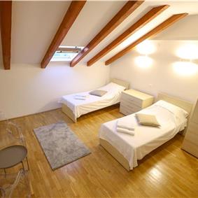 8 Bedroom Seaside Villa with Pool in Zaton Bay near Dubrovnik, Sleeps 17-22