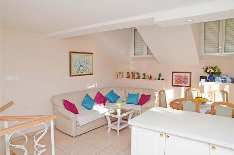 3 Bedroom Villa with Sea Facing Roof Terrace in Dubrovnik Old Town, Sleeps 4-6