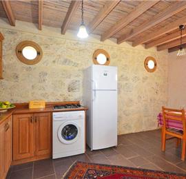 1 Bedroom Villa with heated pool near Bitez, Sleeps 2