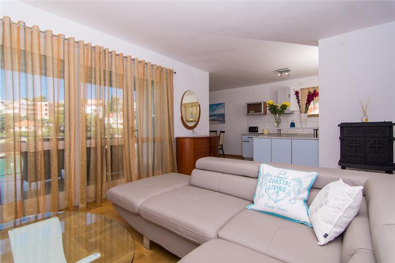 Beachfront villa in Ciovo, photograph 10