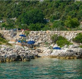 Luxury 5 Bedroom Beachfront Villa near Dubrovnik, Sleeps 11-12