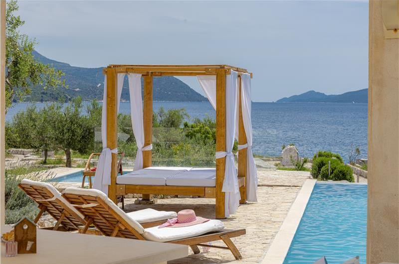 Luxury 5 Bedroom Beachfront Villa near Dubrovnik, Sleeps 11-12