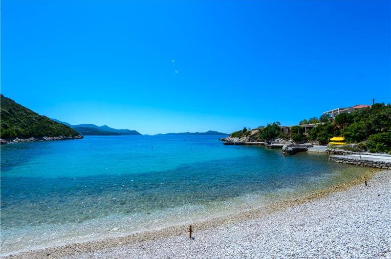 Luxury 5 Bedroom Beachfront Villa near Dubrovnik, Sleeps 11-12