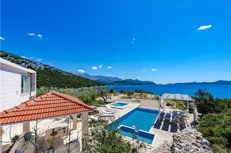 Luxury 5 Bedroom Beachfront Villa near Dubrovnik, Sleeps 11-12