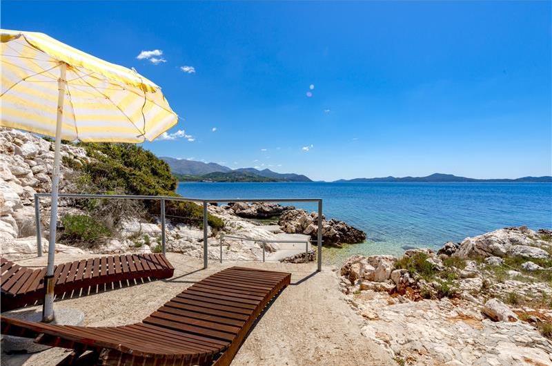 Luxury 5 Bedroom Beachfront Villa near Dubrovnik, Sleeps 11-12