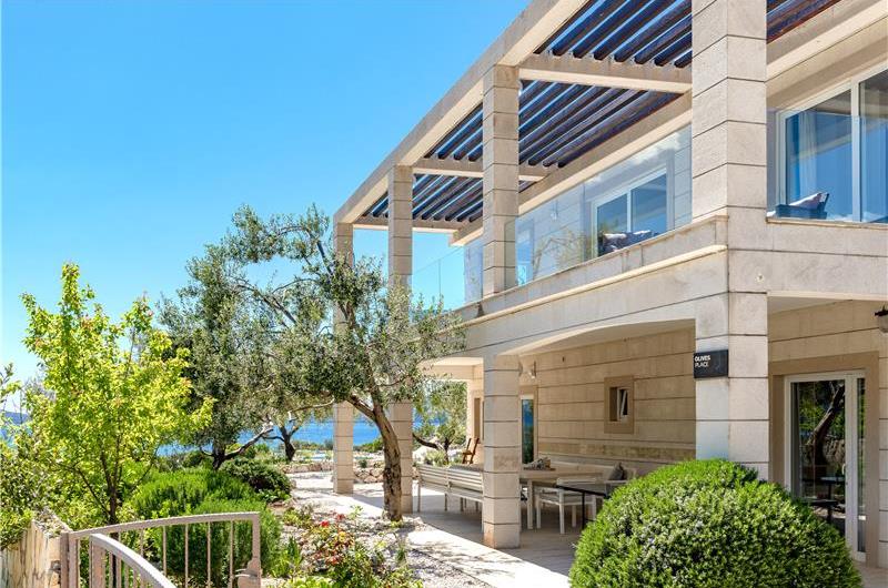 Luxury 5 Bedroom Beachfront Villa near Dubrovnik, Sleeps 11-12