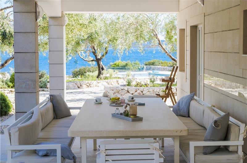 Luxury 5 Bedroom Beachfront Villa near Dubrovnik, Sleeps 11-12